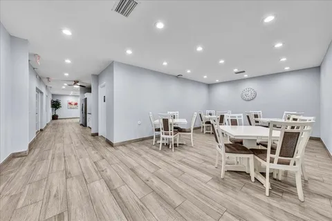 $2,300 | 3520 Oaks Way, Unit 306, Pompano Beach, FL 33069