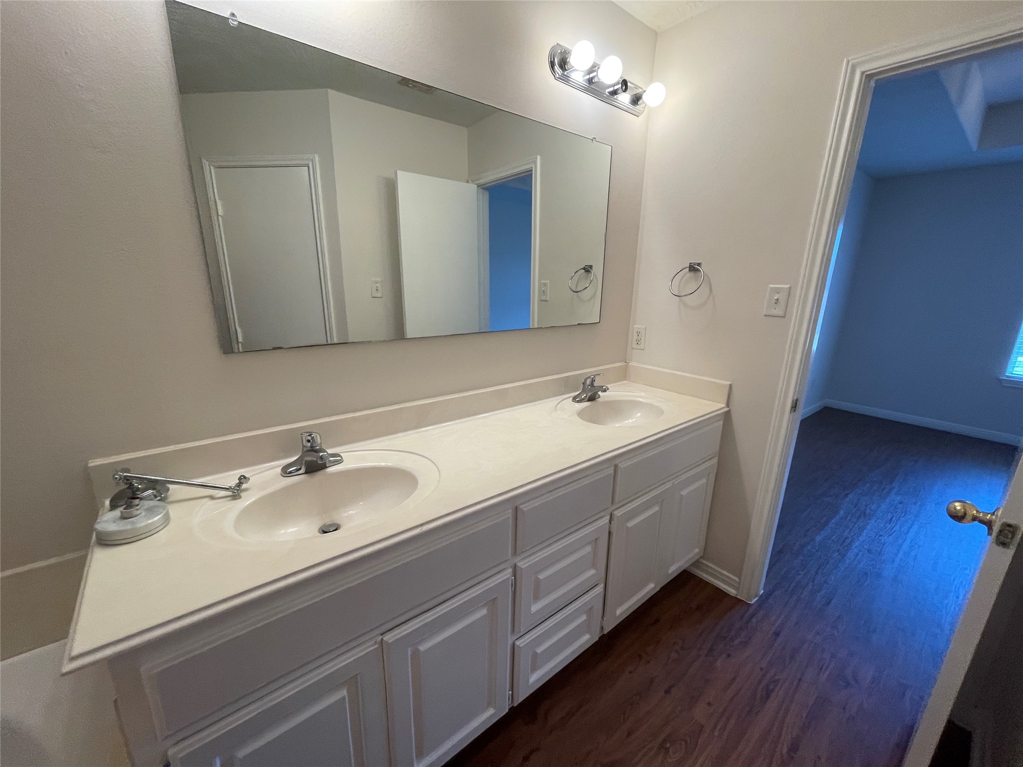 16216 Setting Sun Court Conroe, TX 77302 - Photo 14 of 37