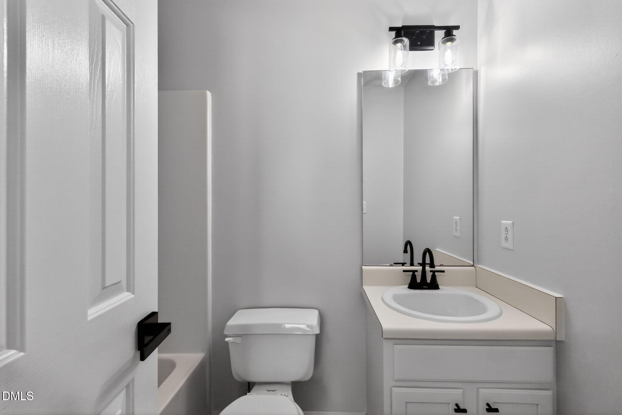 1600 Oakland Hills Way Raleigh, NC 27604 - Photo 11 of 14 12_1600_Oakland_Hills_Way_Raleigh_NC_276