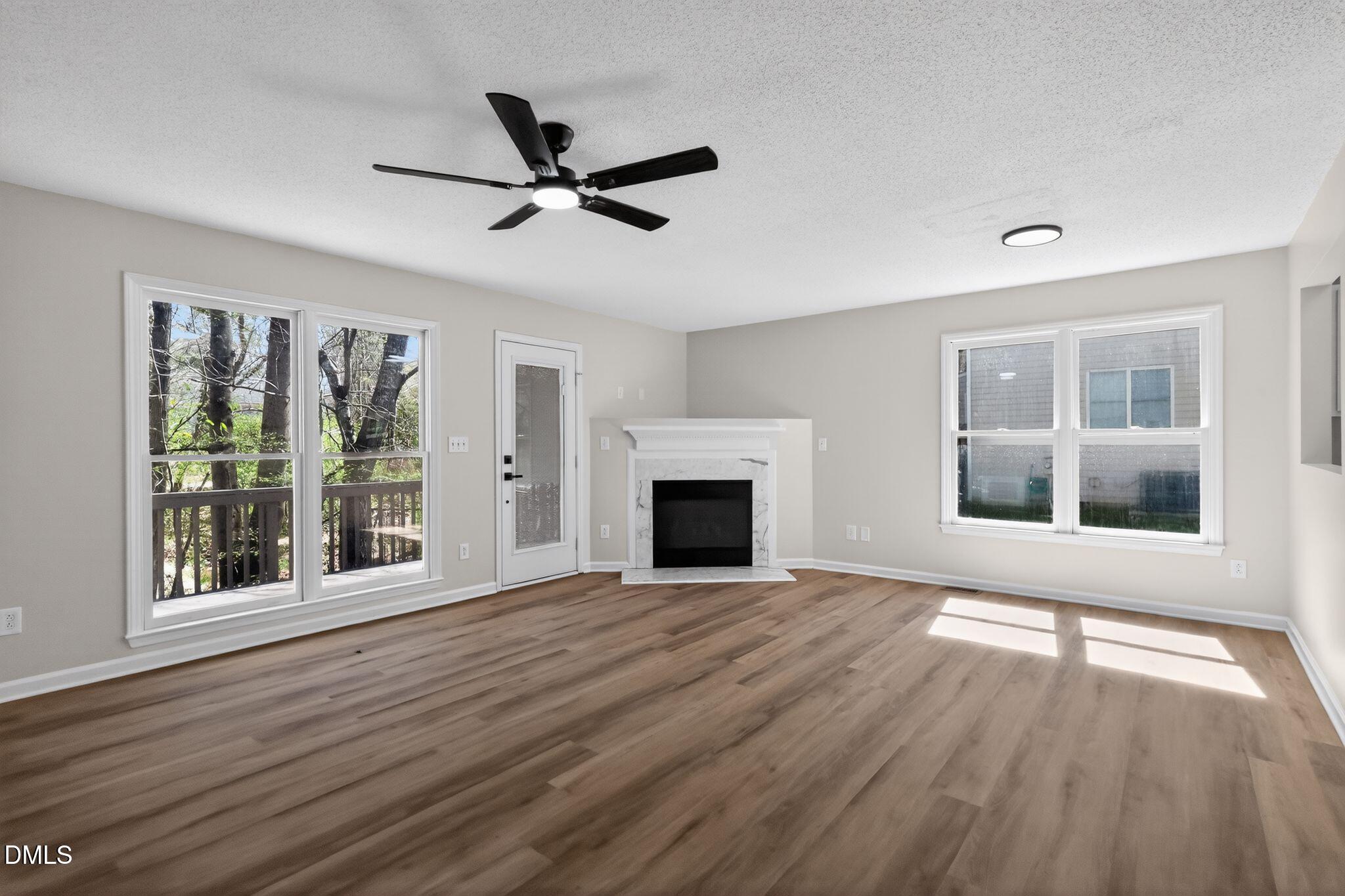 1600 Oakland Hills Way Raleigh, NC 27604 - Photo 3 of 14 08_1600_Oakland_Hills_Way_Raleigh_NC_276