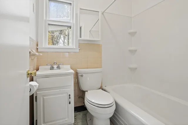 $375,000 | 18 Long Lake Road, Littleton, MA 01460