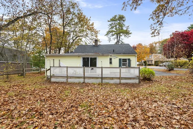 $375,000 | 18 Long Lake Road, Littleton, MA 01460