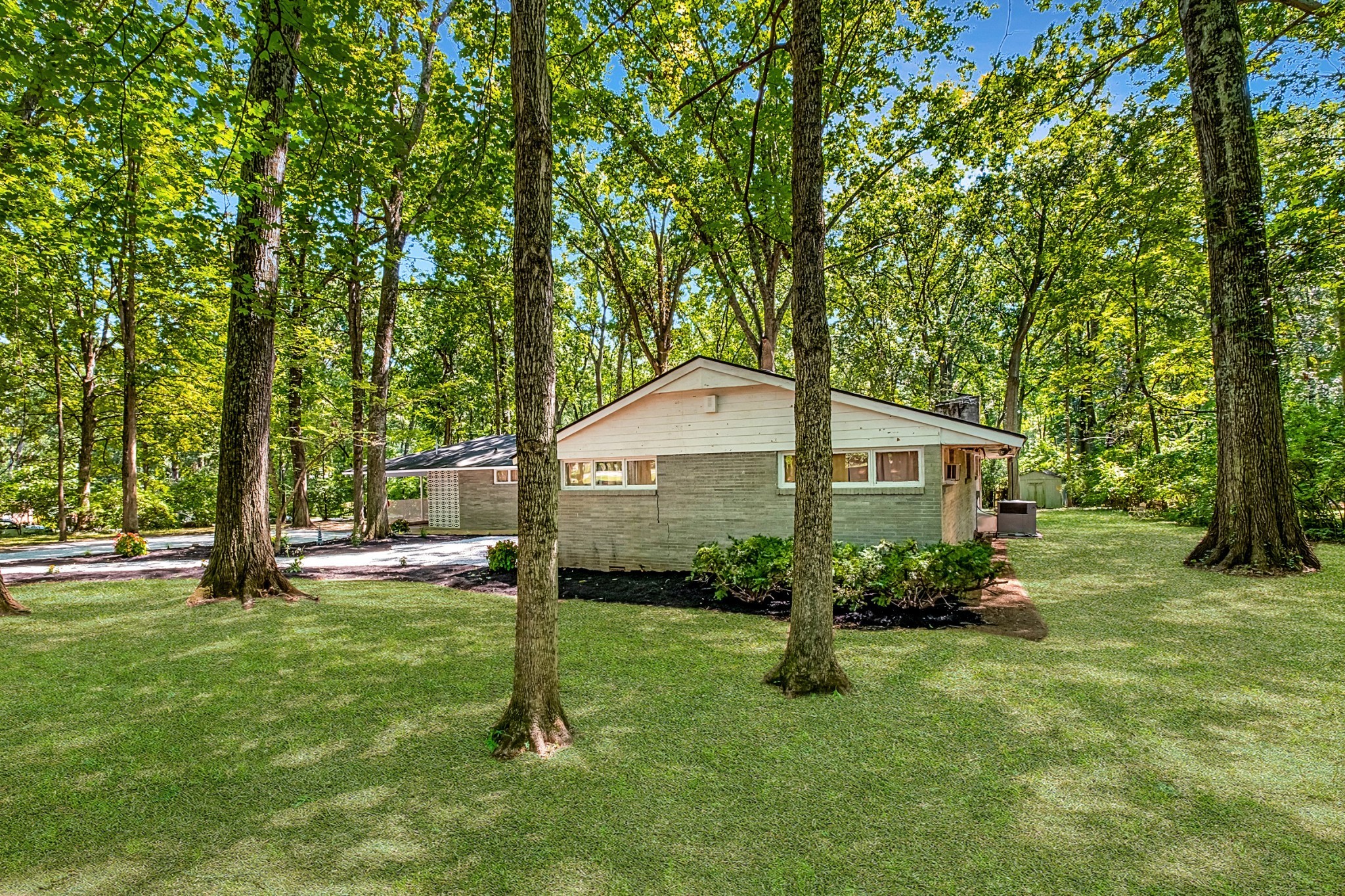 401 Davidson Road Nashville, TN 37205 - Photo 2 of 30 Gallery Image 2