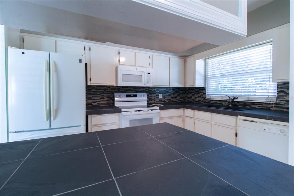 2119 Southland Road Mount Dora, FL 32757 - Photo 11 of 32