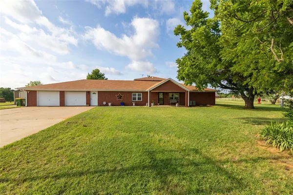 $699,000 | 448 County Road 4287, Decatur, TX 76234