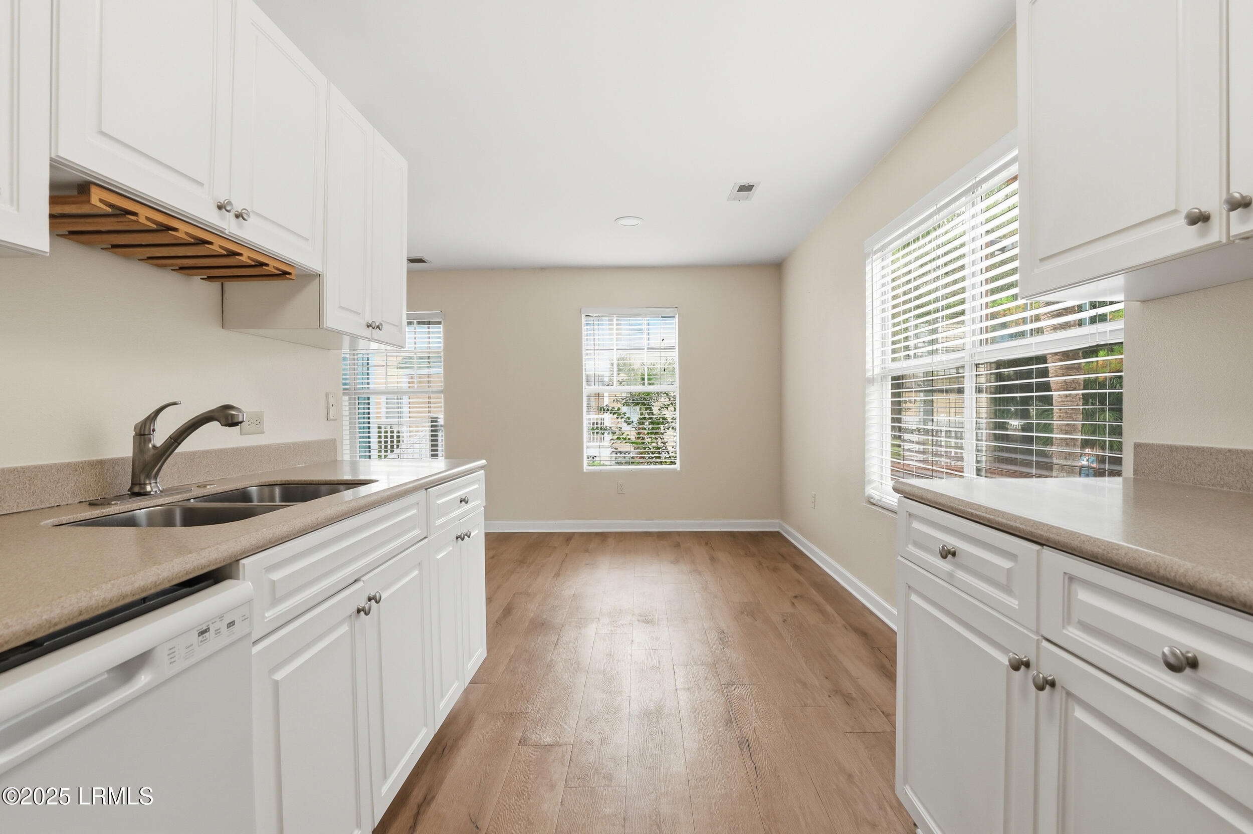 28 Old S Court, Unit A Bluffton, SC 29910 - Photo 18 of 42 24_1x2a4470