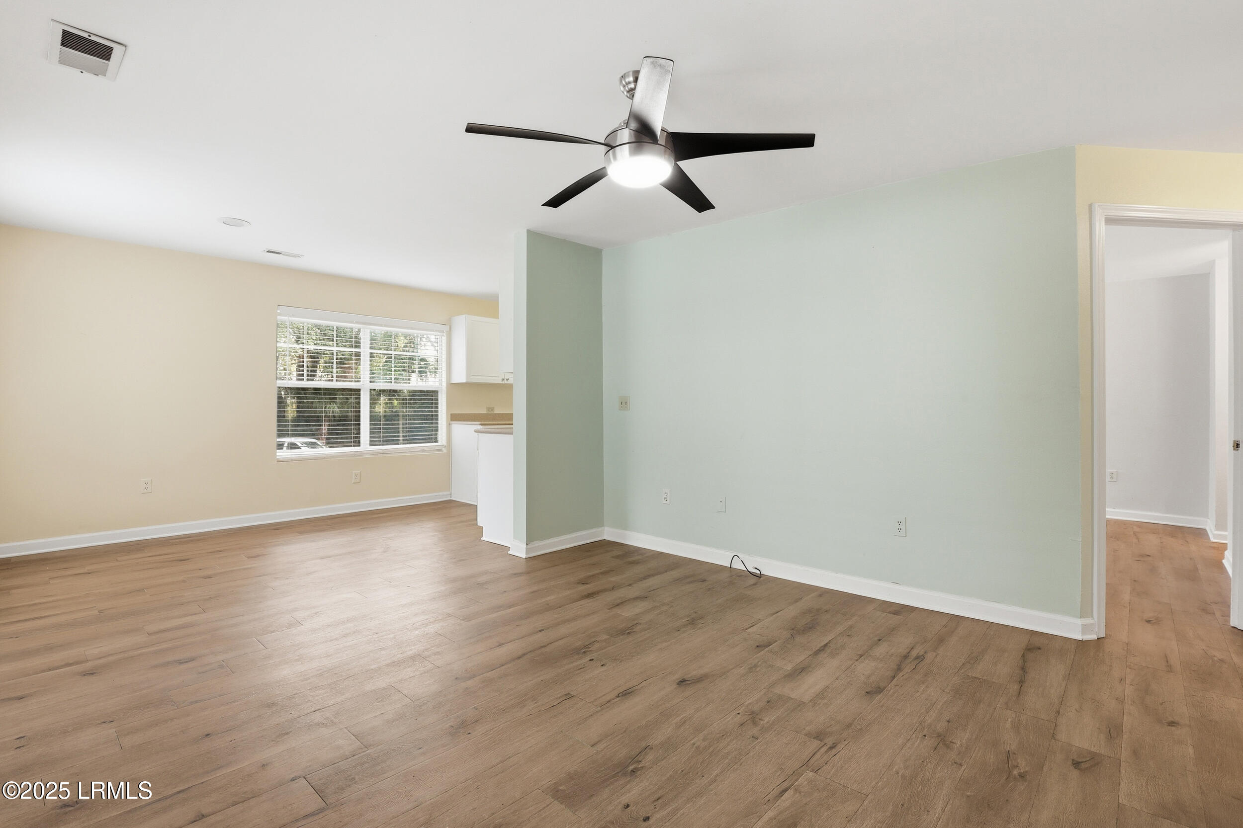 28 Old S Court, Unit A Bluffton, SC 29910 - Photo 6 of 42 12_1x2a4410