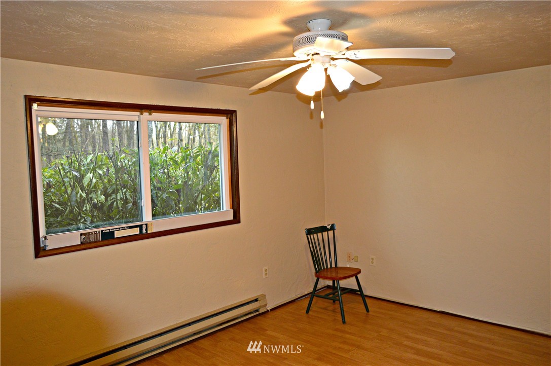 17700 Case Road Southwest Rochester, WA 98579 - Photo 12 of 15