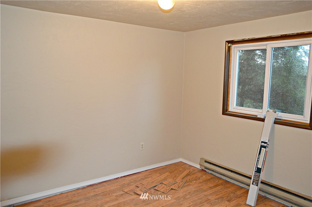 17700 Case Road Southwest Rochester, WA 98579 - Photo 13 of 15