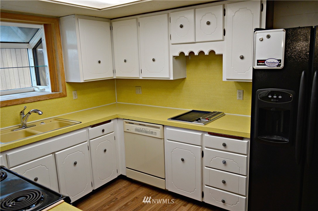 17700 Case Road Southwest Rochester, WA 98579 - Photo 10 of 15