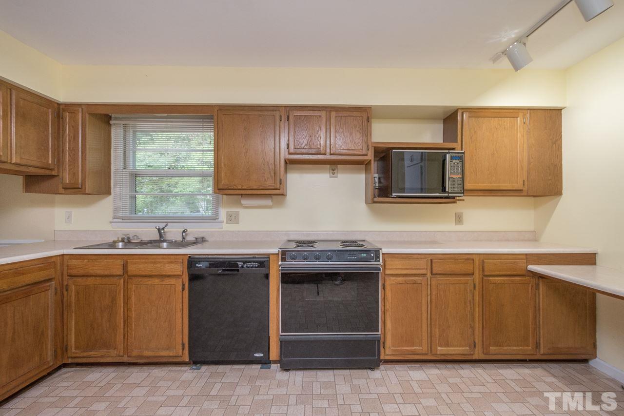 7013 Brecken Ridge Avenue Raleigh, NC 27615 - Photo 4 of 30 Gallery Image 4
