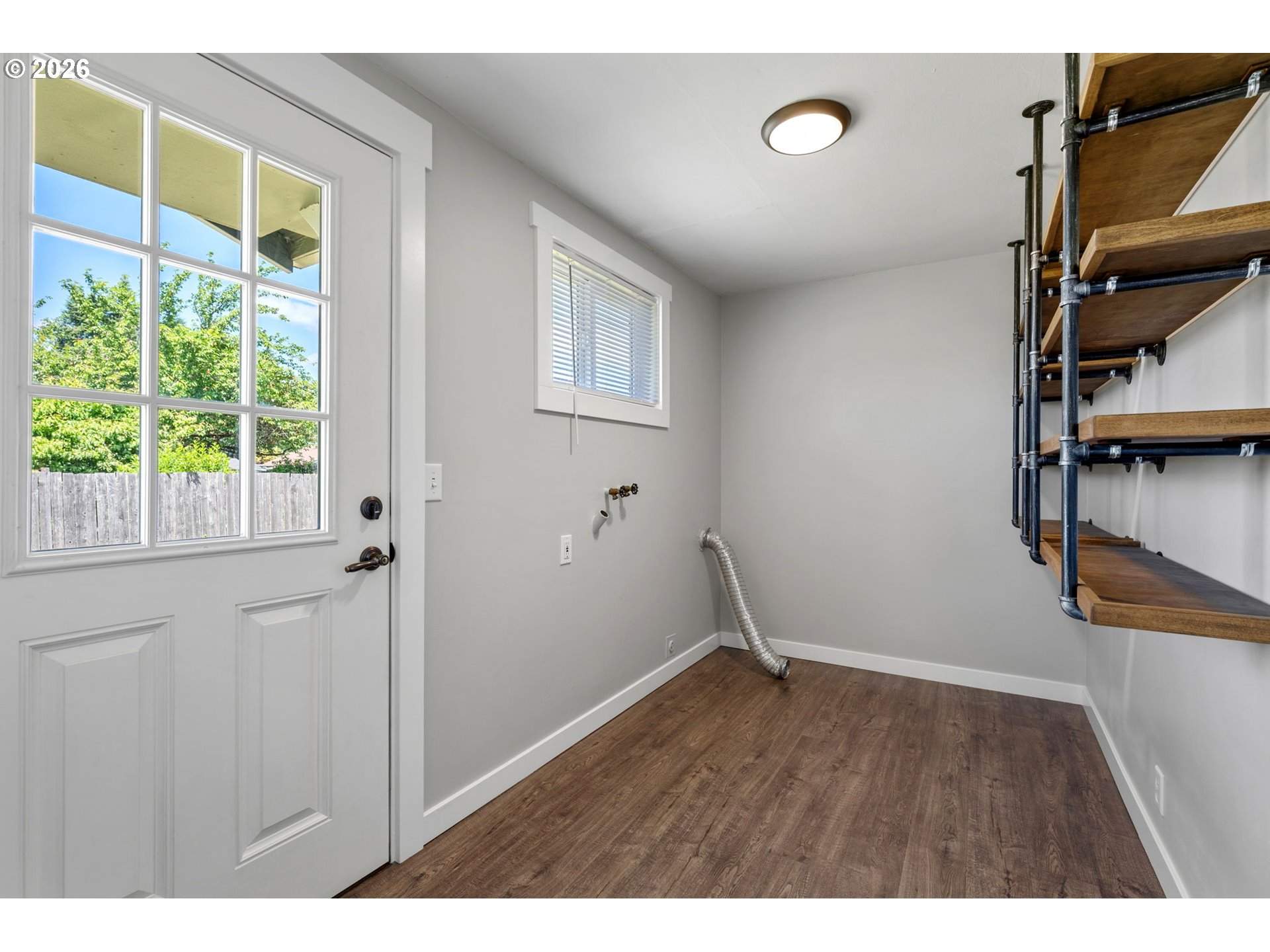 622 North 51st Street Springfield, OR 97478 - Photo 17 of 25 Laundry