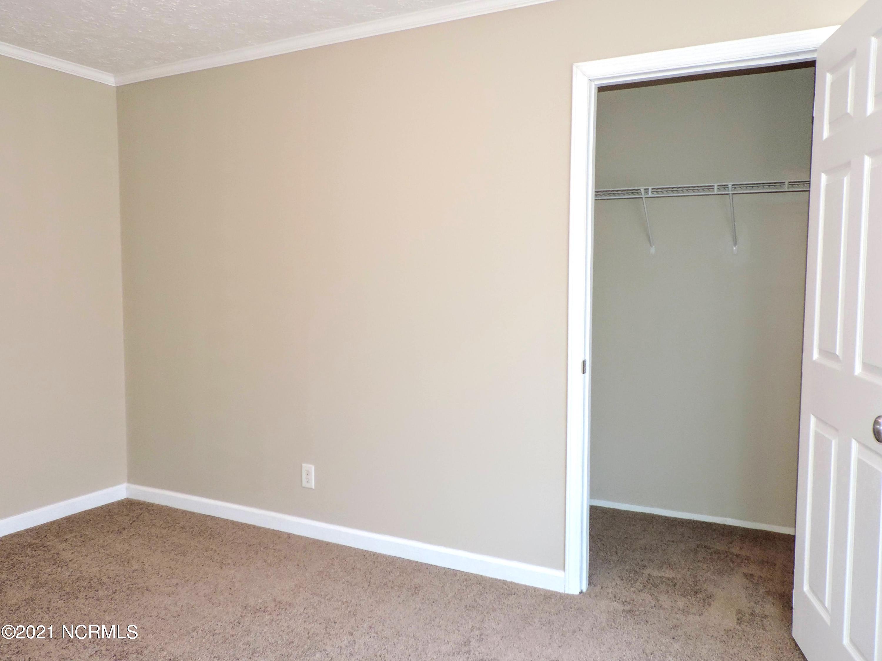 1686 Honeycutt Road Clinton, NC 28328 - Photo 23 of 33 DSCN5606