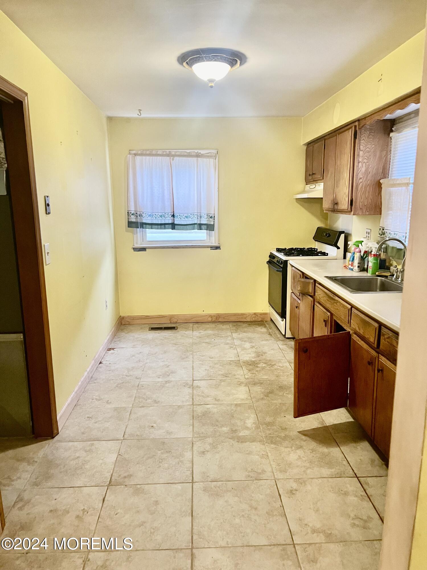 76 Bittern Lane Bayville, NJ 08721 - Photo 2 of 7 IMG_2530