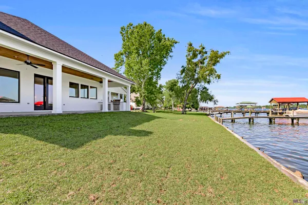 $1,135,000 | 8749 Island Road, Ventress, LA 70783