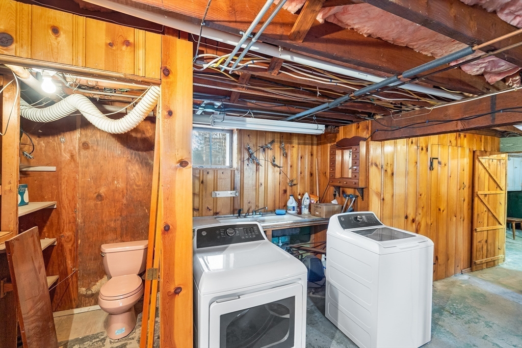 30 Strathmore Road Wakefield, MA 01880 - Photo 32 of 35