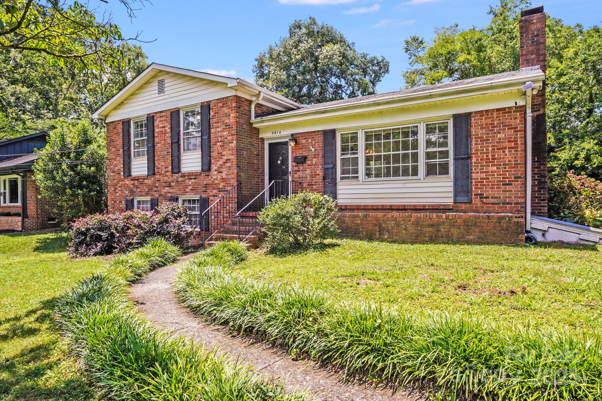 5816 Brookhaven Road Charlotte, NC 28210 - Photo 1 of 32 Gallery Image 1
