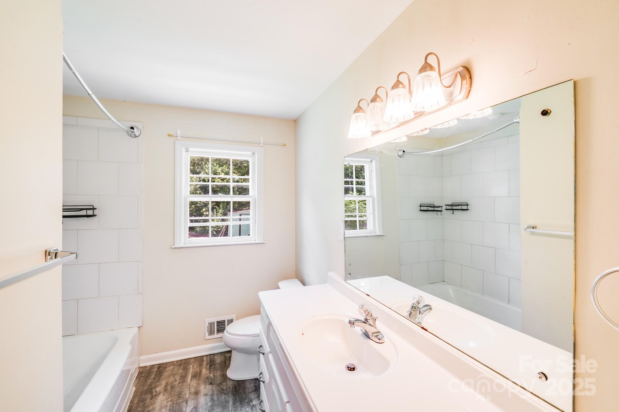 5816 Brookhaven Road Charlotte, NC 28210 - Photo 19 of 32 Gallery Image 19