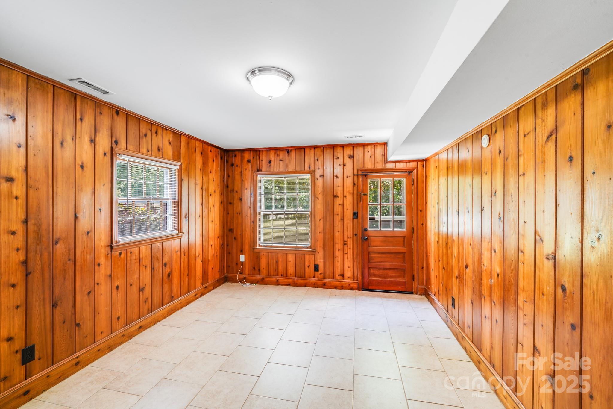 5816 Brookhaven Road Charlotte, NC 28210 - Photo 22 of 32 Gallery Image 22
