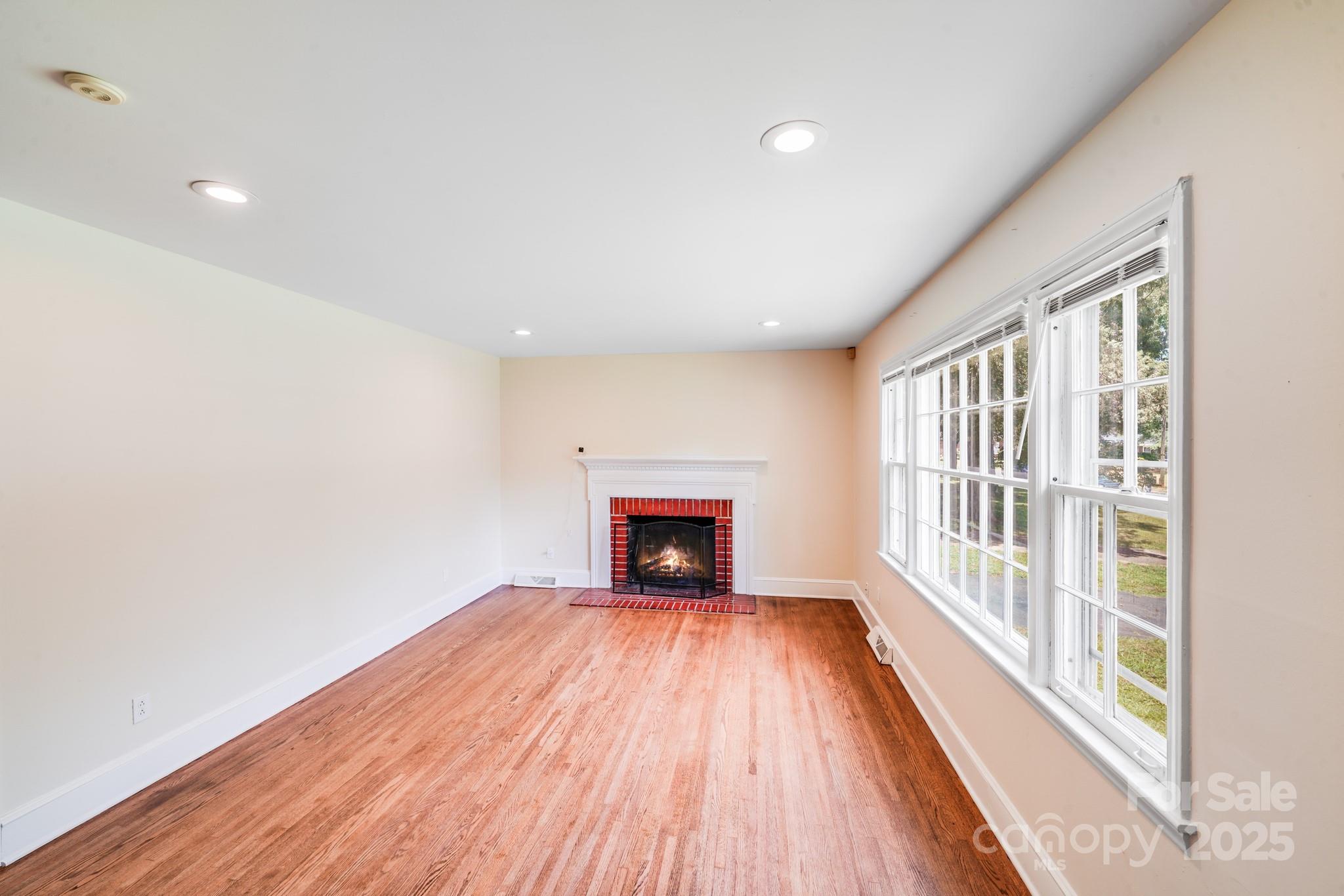 5816 Brookhaven Road Charlotte, NC 28210 - Photo 5 of 32 Gallery Image 5