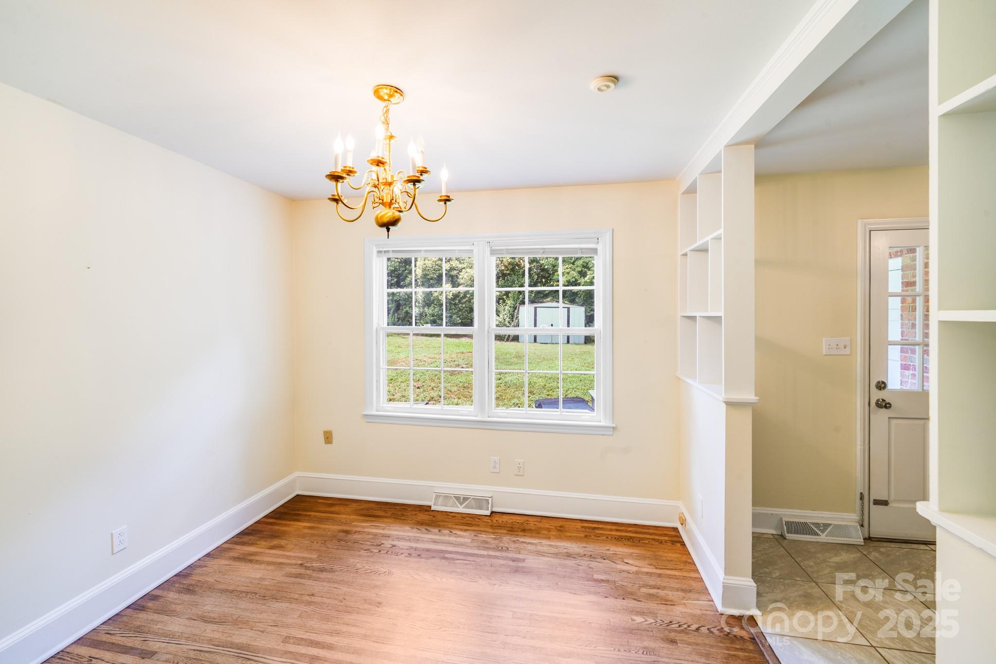 5816 Brookhaven Road Charlotte, NC 28210 - Photo 9 of 32 Gallery Image 9