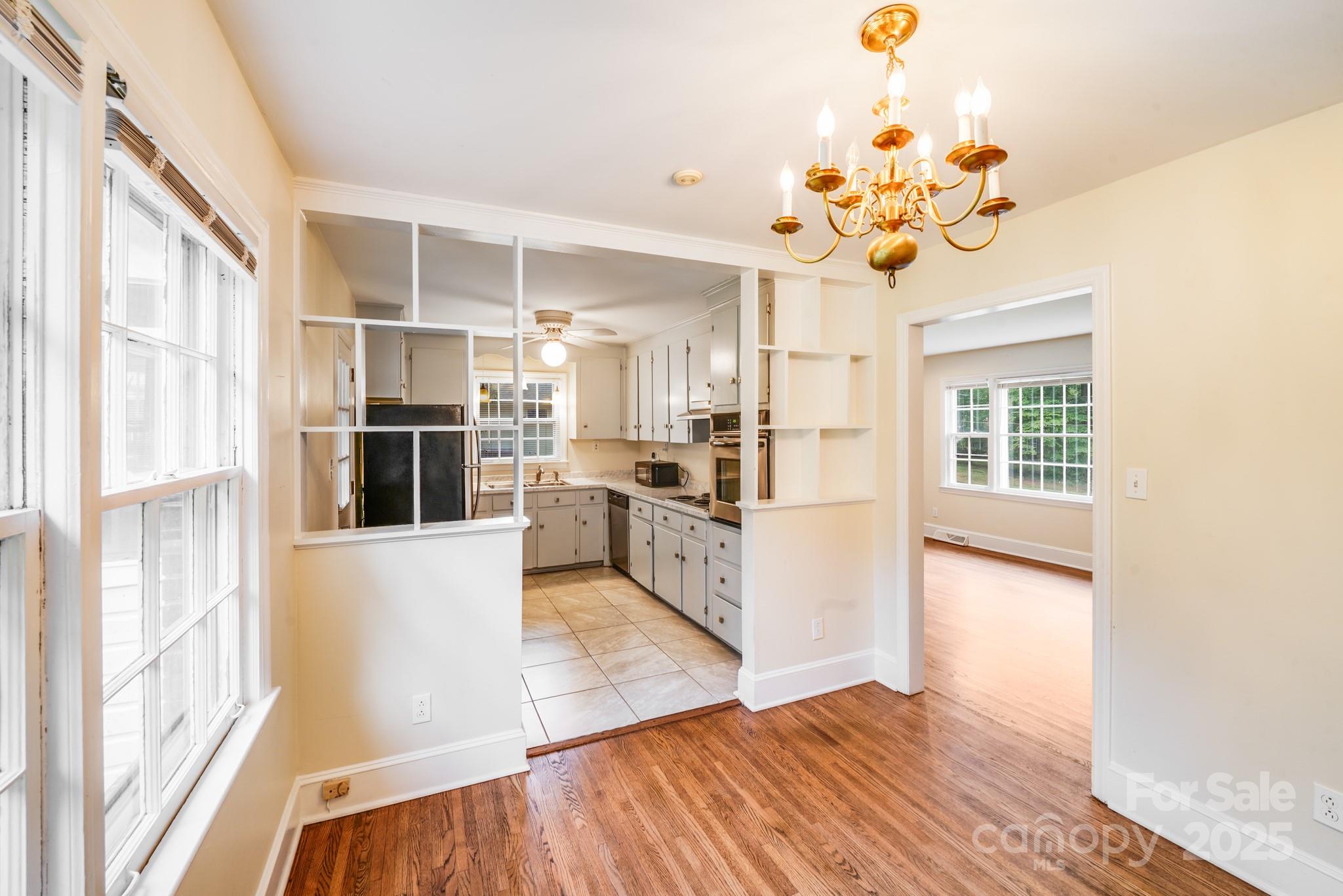 5816 Brookhaven Road Charlotte, NC 28210 - Photo 10 of 32 Gallery Image 10