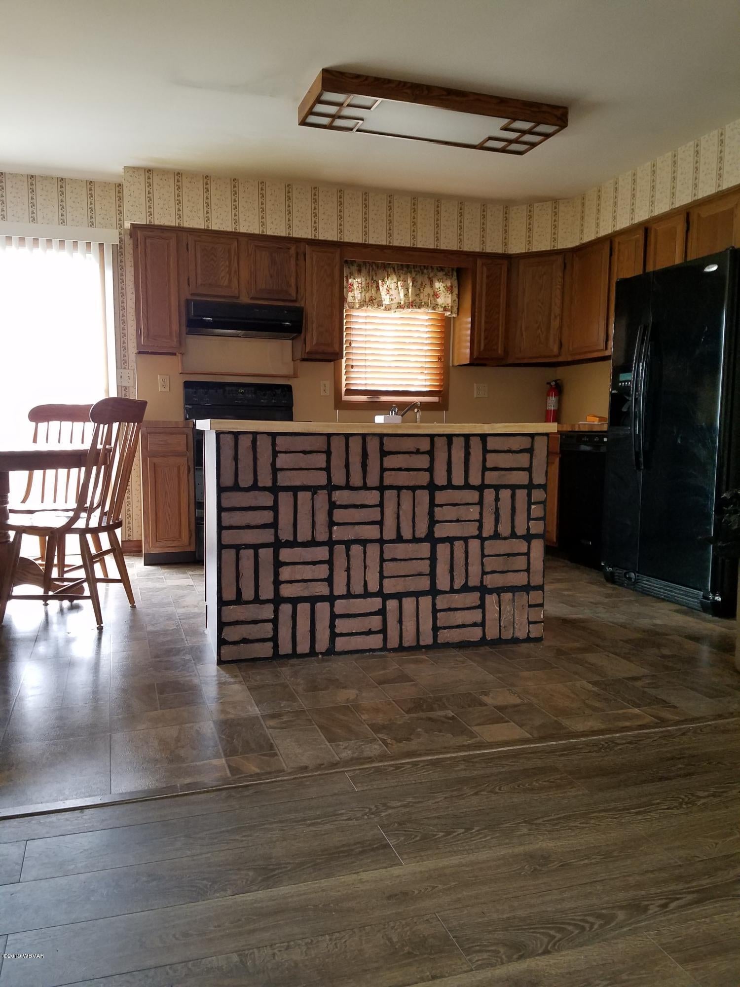 2202 Division Road Williamsport, PA 17701 - Photo 7 of 25 Kitchen