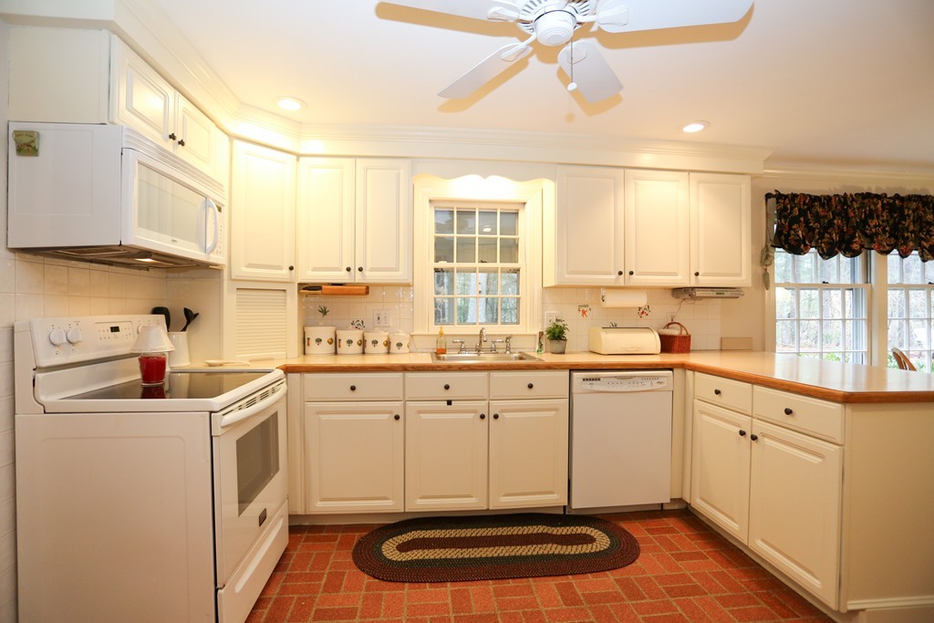 79 Bent Road Sudbury, MA 01776 - Photo 8 of 17 Gallery Image 8