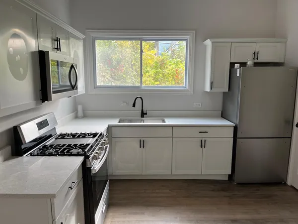 $2,200 | 11578 South Perry Avenue, Chicago, IL 60628