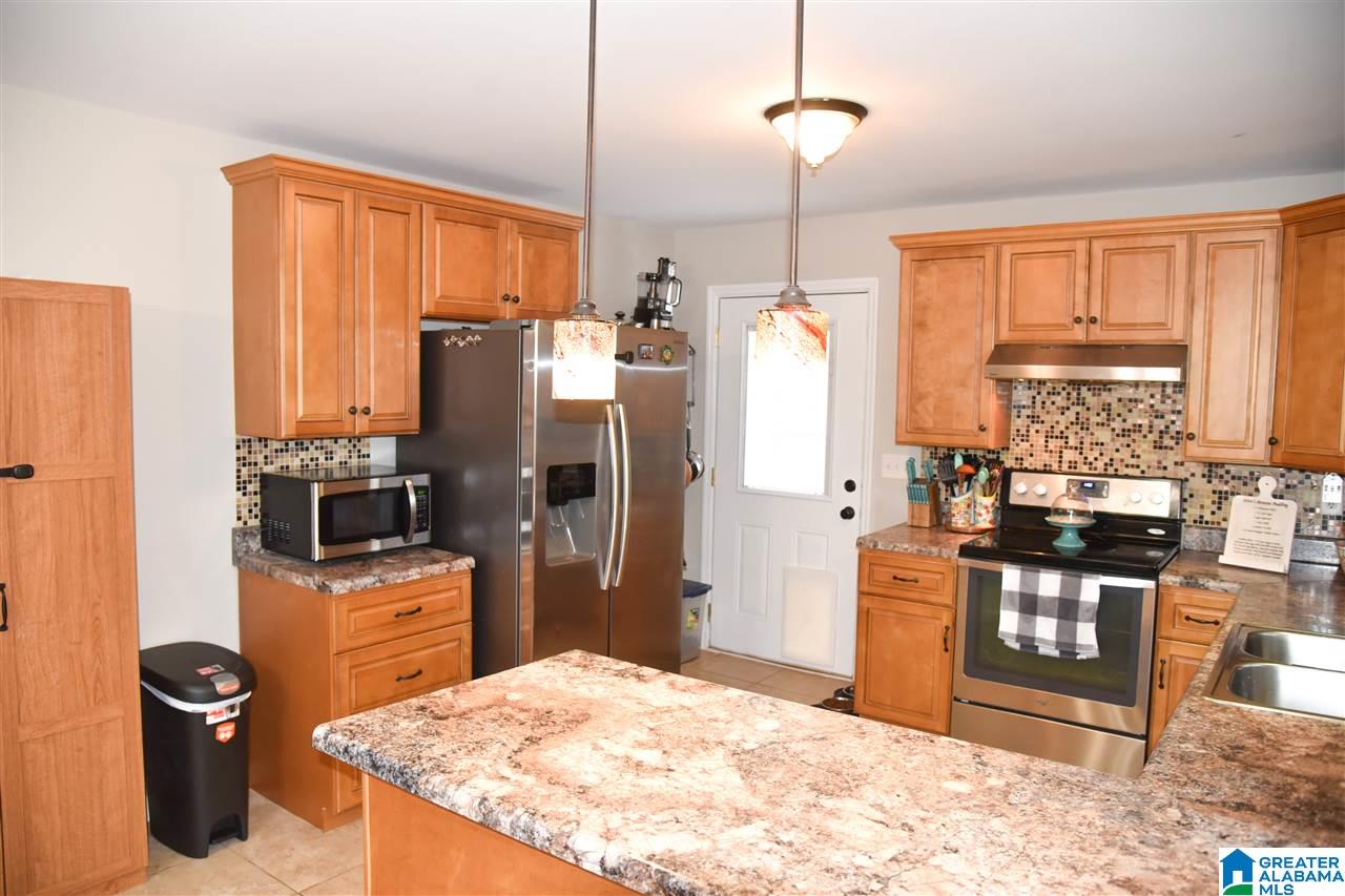 308 Pineywood Road Gardendale, AL 35071 - Photo 6 of 29