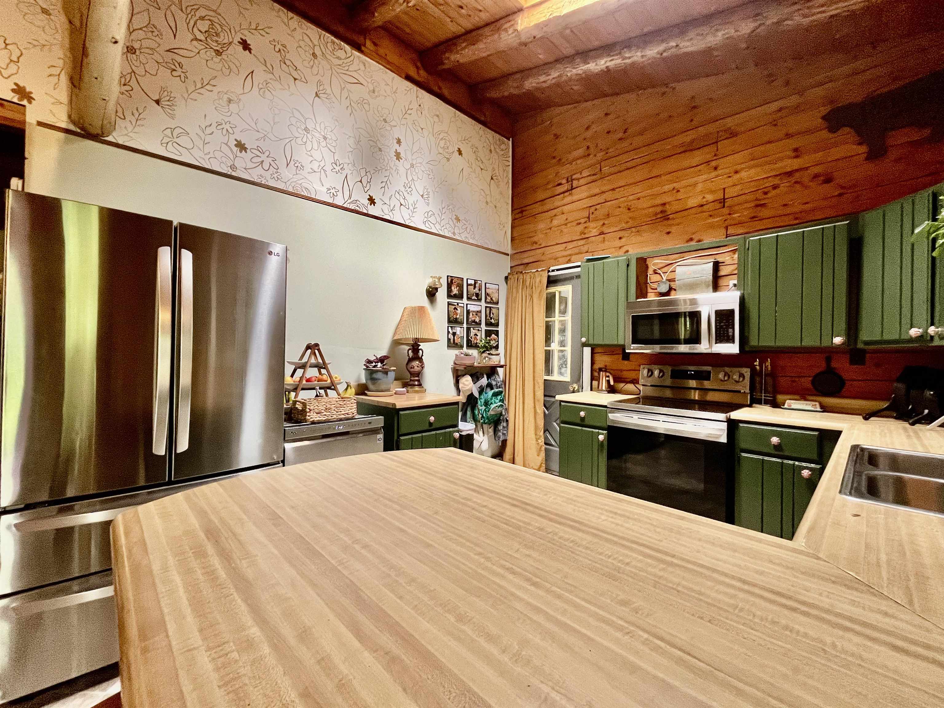 204 Chickwolnepy Road Milan, NH 03588 - Photo 7 of 25
