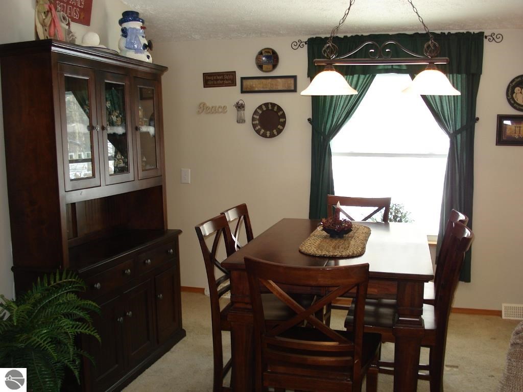 6504 South Curtis Road Mount Pleasant, MI 48858 - Photo 10 of 46 1794854-9.JPG