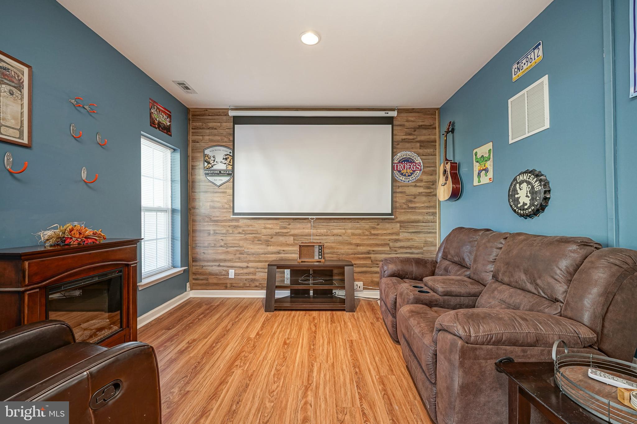 13 Firethorn Lane Riverside, NJ 08075 - Photo 7 of 40 Built-in Movie Projector & Screen