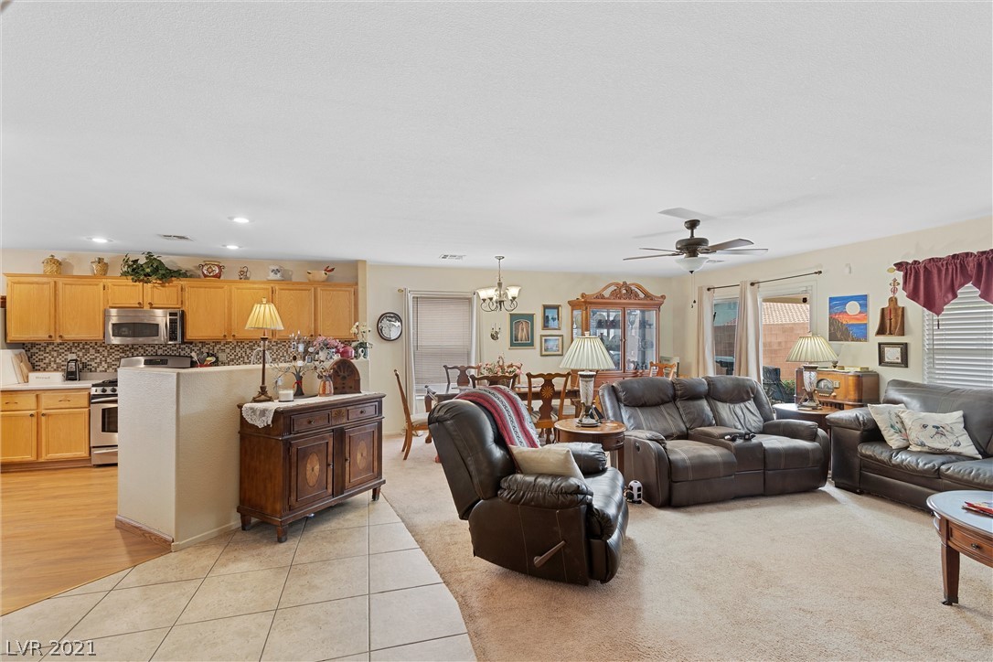 443 Groft Way Henderson, NV 89015 - Photo 12 of 24 Gallery Image 12