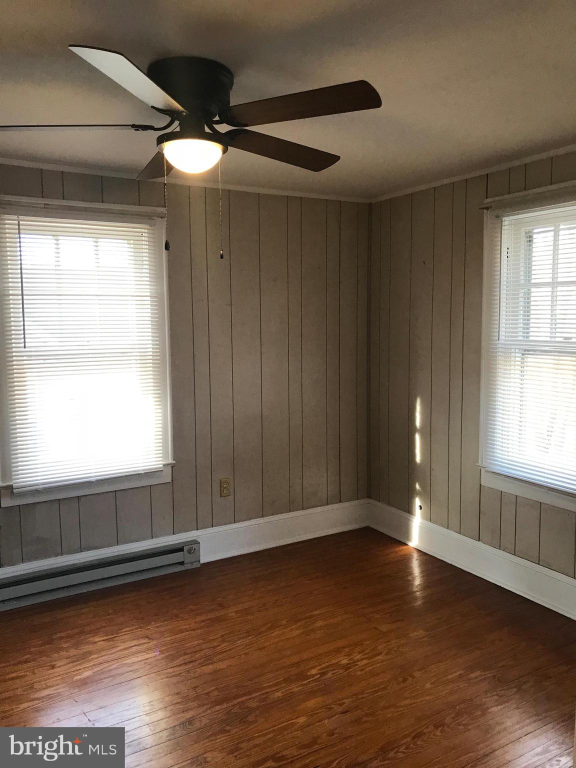 28660 Old Quantico Road Salisbury, MD 21801 - Photo 16 of 25 second floor 1st bedroom with walk in closet
