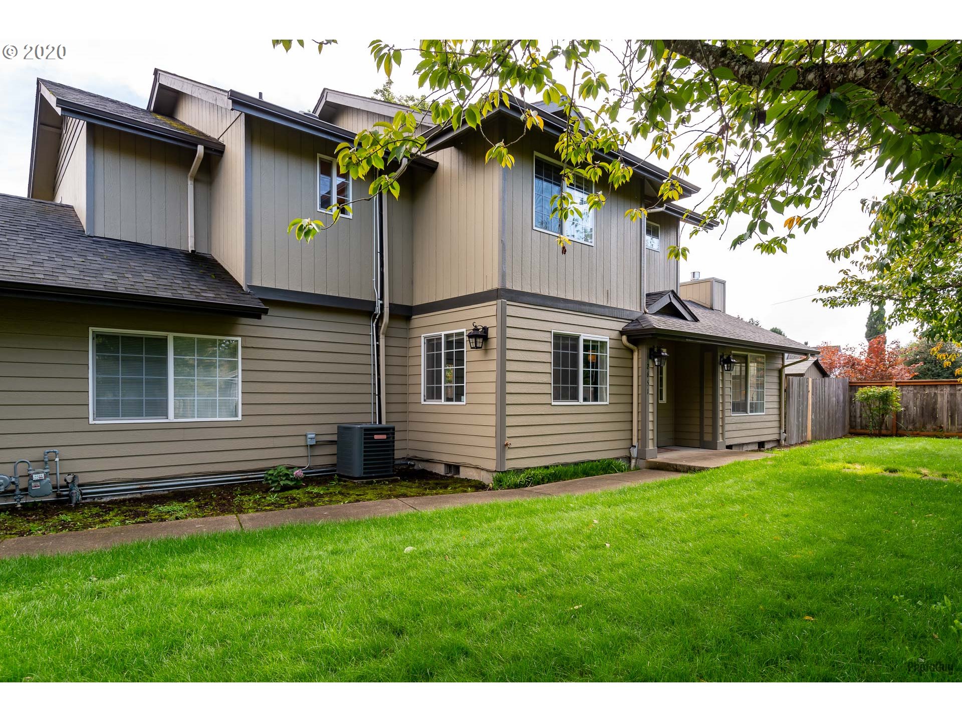 2651 31st Street Springfield, OR 97477 - Photo 3 of 32