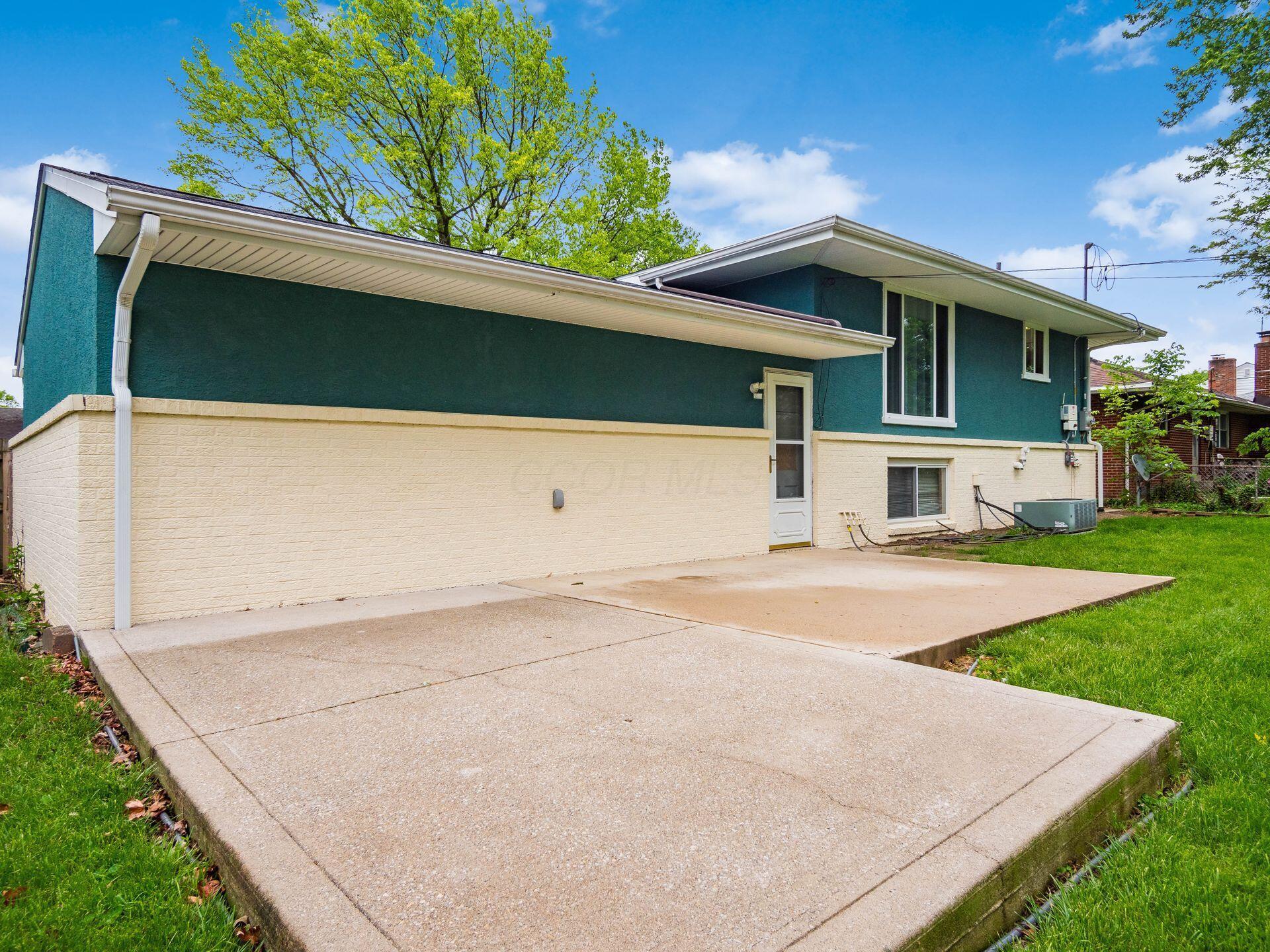 2852 Longfield Road Columbus, OH 43204 - Photo 52 of 57 045_a933_A 2852 Longfield 012