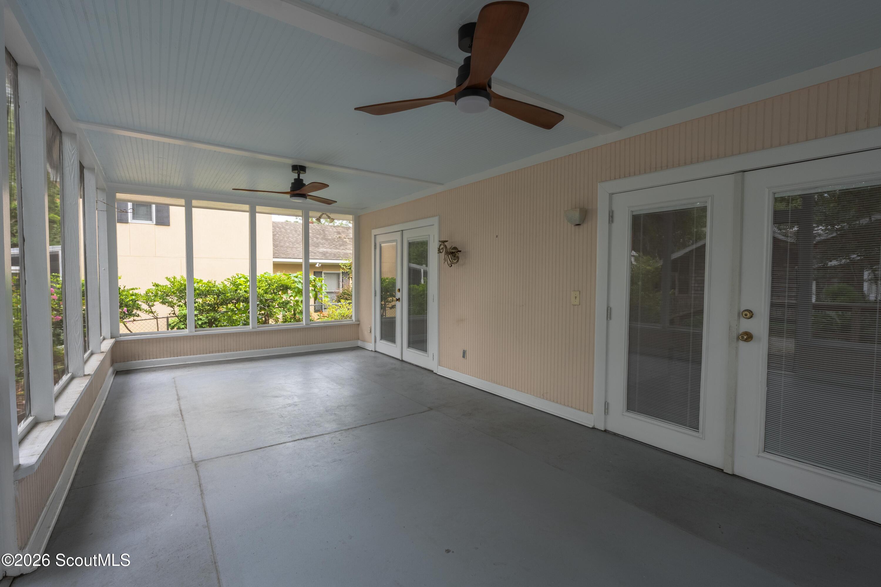 11932 Old Demere Road St. Simons Island, GA 31522 - Photo 10 of 37 screened proch