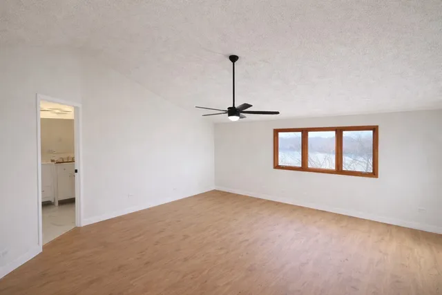 $409,000 | 13458 South Westview Drive, Unit V4, Palos Heights, IL 60463