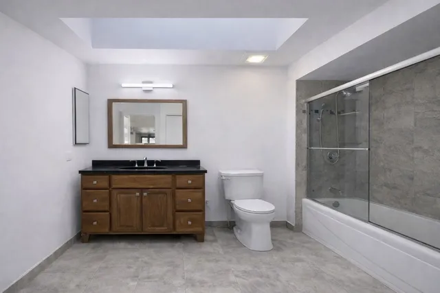 $409,000 | 13458 South Westview Drive, Unit V4, Palos Heights, IL 60463