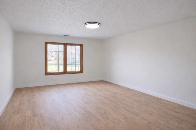 $409,000 | 13458 South Westview Drive, Unit V4, Palos Heights, IL 60463