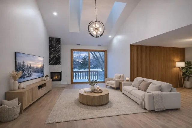 $409,000 | 13458 South Westview Drive, Unit V4, Palos Heights, IL 60463