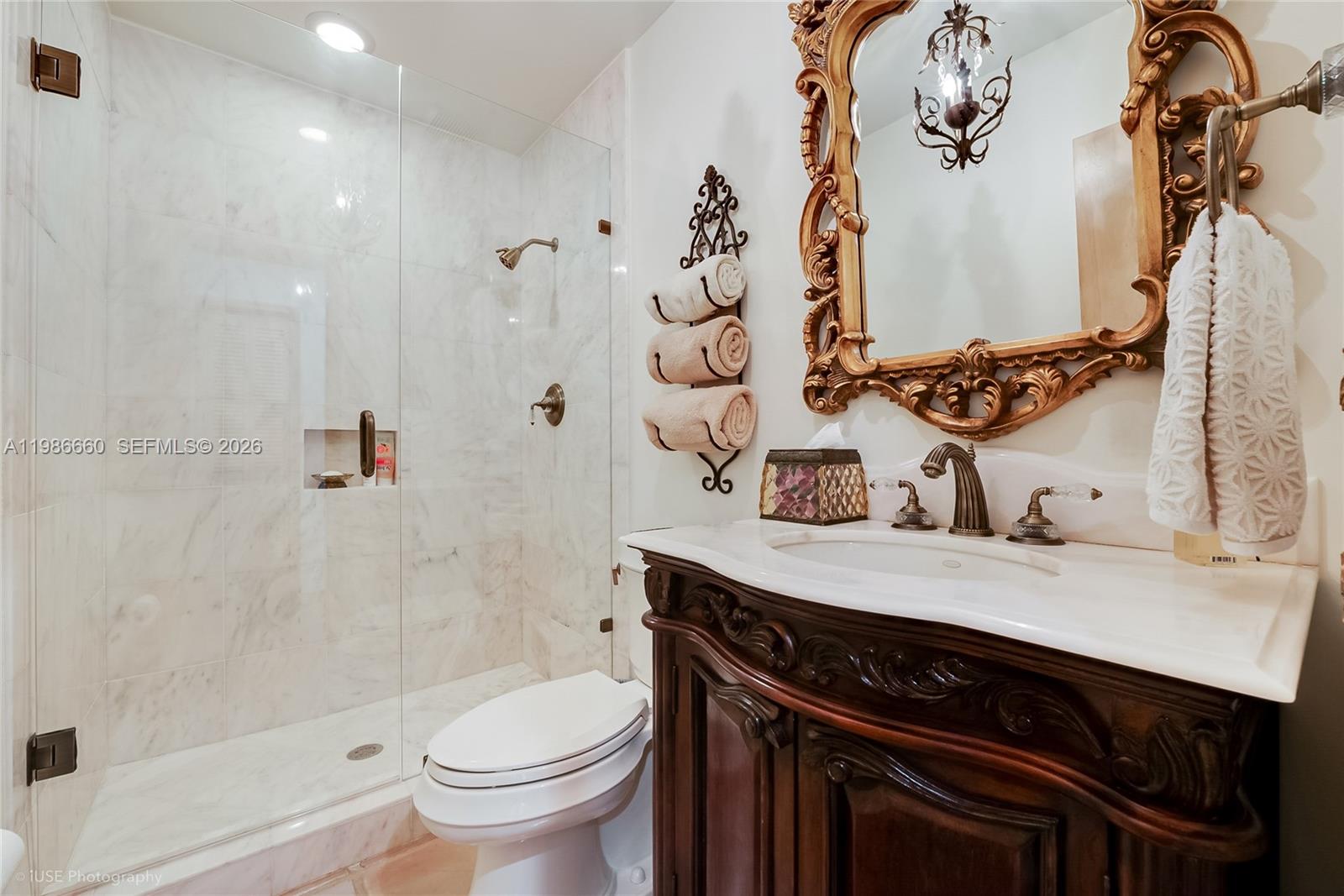 10422 Southwest 121st Street Miami, FL 33176 - Photo 13 of 32 Guest Bath