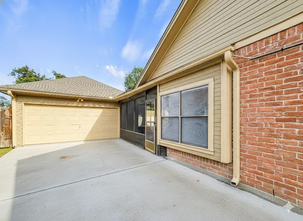 $327,000 | 11614 Taos Lane, Houston, TX 77070