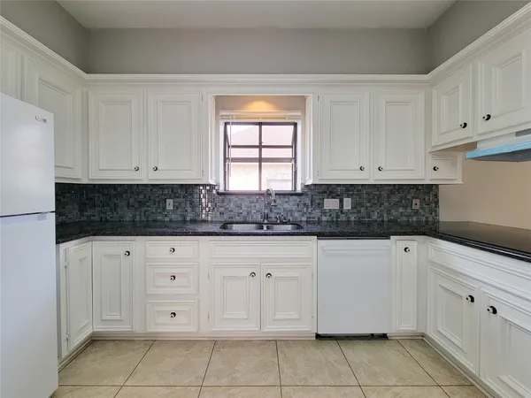 $327,000 | 11614 Taos Lane, Houston, TX 77070