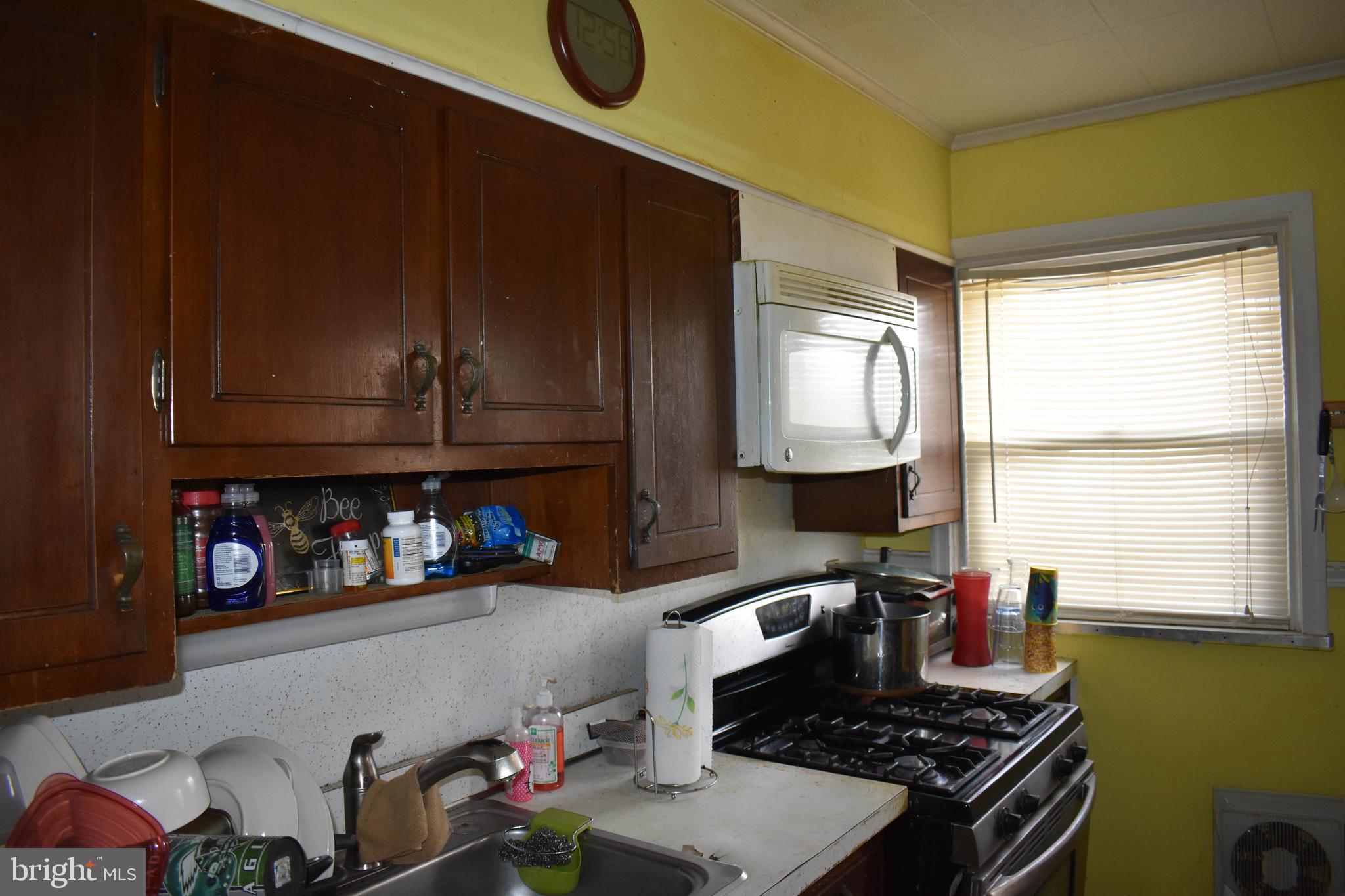 263 Copley Road Upper Darby, PA 19082 - Photo 1 of 14