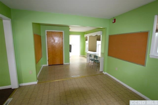 537 Rte 9W Bethlehem, NY 12077 - Photo 8 of 21 Photo 8