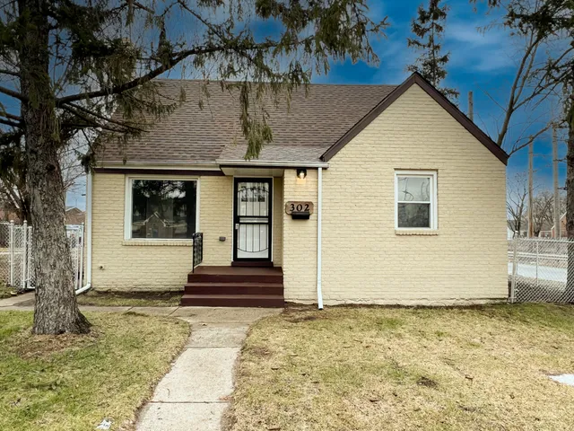 $1,595 | 302 McKinley Street, Gary, IN 46404