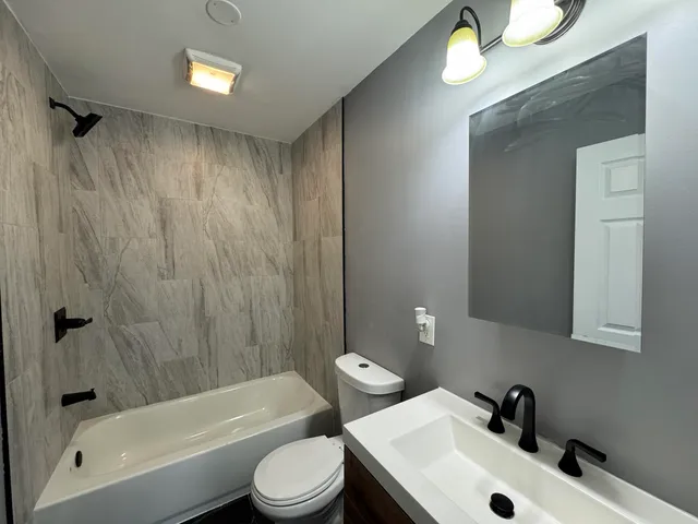 $1,595 | 302 McKinley Street, Gary, IN 46404