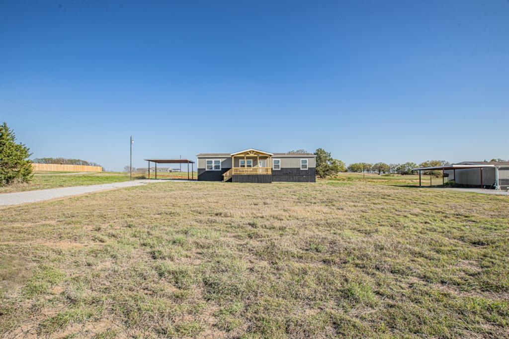 2031 Denver Road Sunset, TX 76270 - Photo 5 of 36